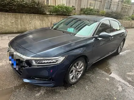 HONDA ACCORD 2018 — 46 300 км, Китай — под ключ — фото 1