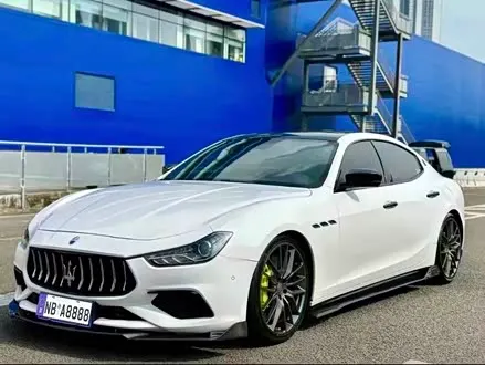 MASERATI GHIBLI 2014