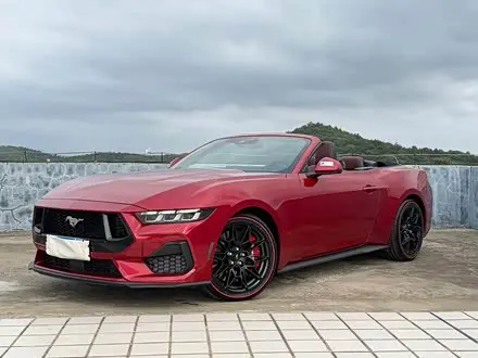 FORD MUSTANG 2024