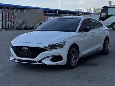 HYUNDAI LAFESTA — из Китая под ключ