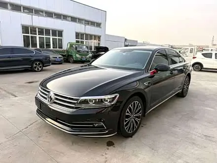 VOLKSWAGEN PHIDEON 2016