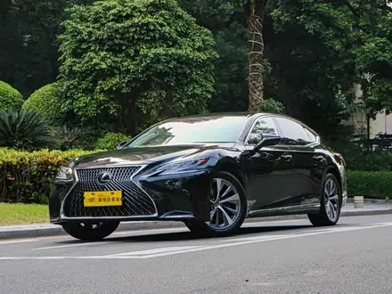 LEXUS LS 2018