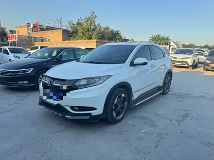 HONDA VEZEL 2015 — 120 000 км, Китай — под ключ — фото 1