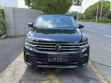 VOLKSWAGEN TIGUAN L 2022
