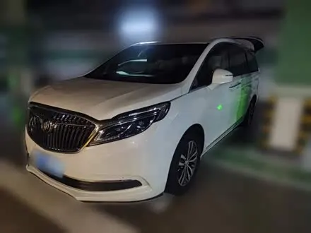 BUICK GL8 2017