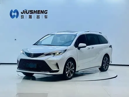 TOYOTA GRANVIA 2024