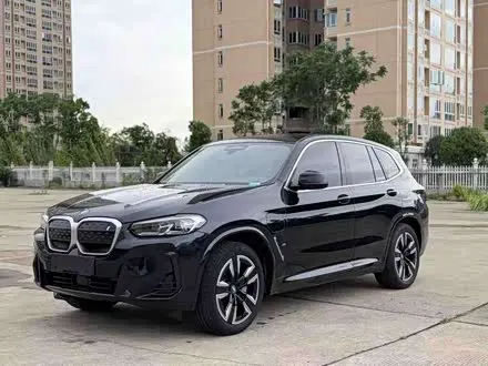 BMW IX3 2023