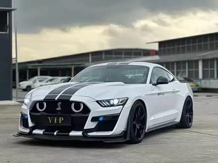 FORD MUSTANG 2017