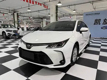 TOYOTA COROLLA 2019 — 70 000 км, Китай — под ключ — фото 1