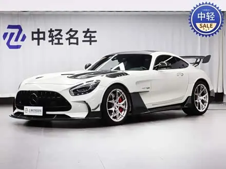 MERCEDES-AMG GT 2015
