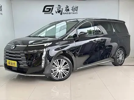 GAC TRUMPCHI E8 PHEV 2024 — 5 000 км, Китай — под ключ — фото 1
