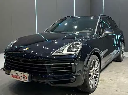 PORSCHE CAYENNE 2023 — 47 500 км, Китай — под ключ — фото 1