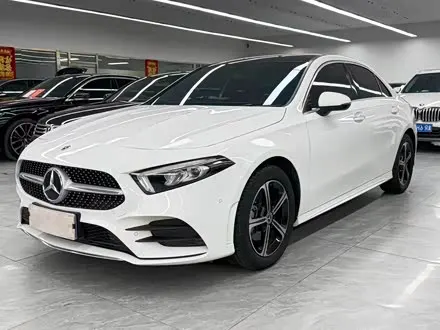 MERCEDES-BENZ A-CLASS 2022 — из Китая под ключ