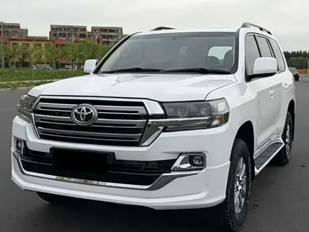 TOYOTA LAND CRUISER — из Китая под ключ