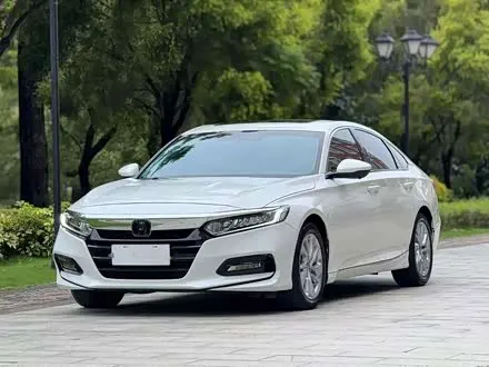 HONDA ACCORD 2018 — 47 000 км, Китай — под ключ — фото 1