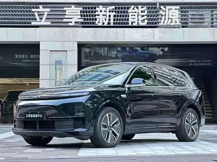 LI AUTO L6 2024