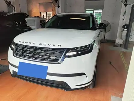LAND ROVER RANGE ROVER VELAR 2023