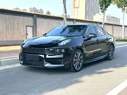 LYNK & CO 03 2019