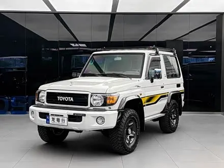 TOYOTA LAND CRUISER LC71 2022 — 20 000 км, Китай — под ключ — фото 1