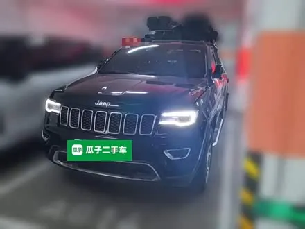 JEEP GRAND CHEROKEE 2020