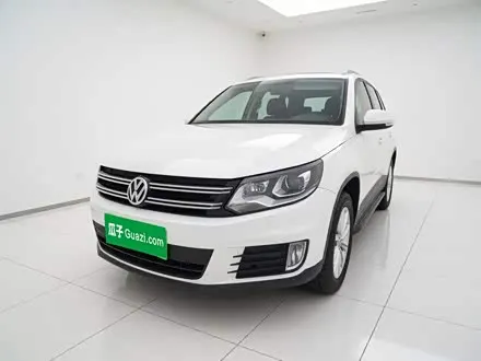 VOLKSWAGEN TIGUAN 2016 — 31 000 км, Китай — под ключ — фото 1