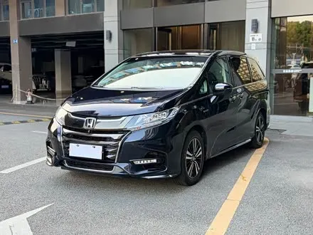 HONDA ODYSSEY 2019 — 68 000 км, Китай — под ключ — фото 1