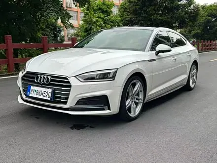 AUDI A5 2017 — 107 000 км, Китай — под ключ — фото 1