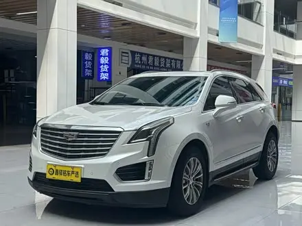 CADILLAC XT5 2017 — 127 800 км, Китай — под ключ — фото 1