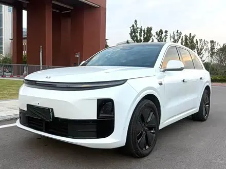 LI AUTO L6 2024