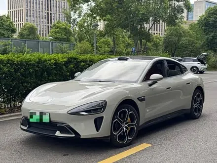 XIAOMI SU7 2024