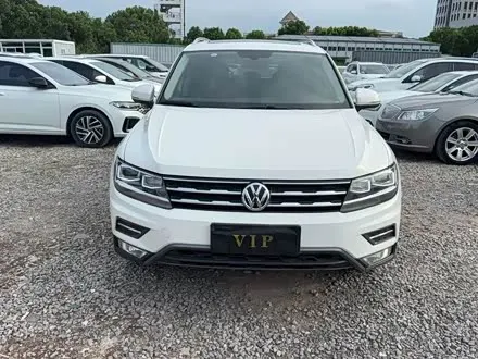 VOLKSWAGEN TIGUAN L 2020
