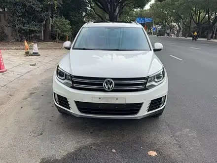 VOLKSWAGEN TIGUAN 2017 — 79 000 км, Китай — под ключ — фото 1