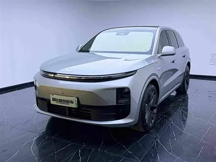 LI AUTO L6 2024