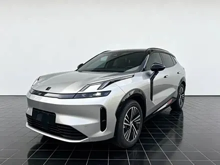 LYNK & CO 08 EM-P 2023