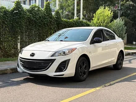 MAZDA 3 2015