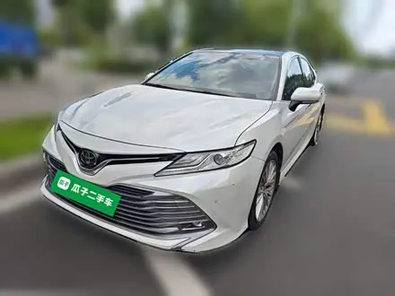 TOYOTA CAMRY 2019 — 118 300 км, Китай — под ключ — фото 1