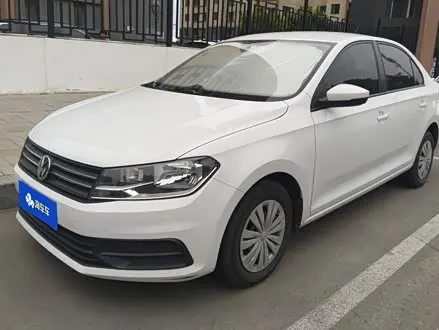 VOLKSWAGEN SANTANA 2016
