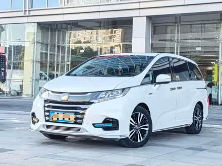 HONDA ODYSSEY 2019 — 78 000 км, Китай — под ключ — фото 1