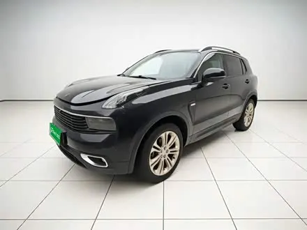 LYNK & CO 01 2019