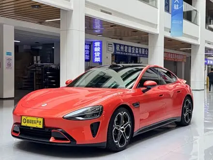 XIAOMI SU7 2024
