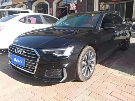 AUDI A6L 2019 — 99 400 км, Китай — под ключ — фото 1