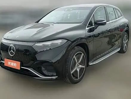 MERCEDES-BENZ EQS SUV 2025
