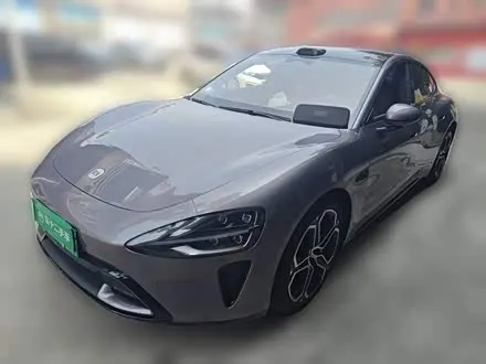 XIAOMI SU7 2024