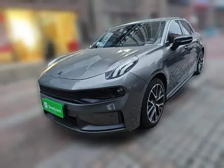 LYNK & CO 03 2021
