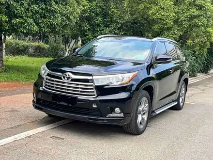 TOYOTA HIGHLANDER 2017 — 97 000 км, Китай — под ключ — фото 1