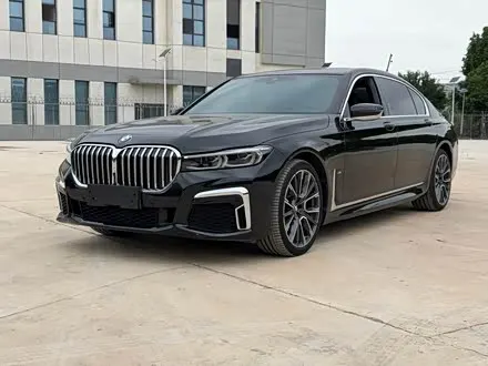 BMW 7 SERIES 2019 — 62 000 км, Китай — под ключ — фото 1