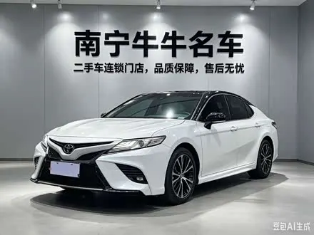 TOYOTA CAMRY 2019 — 94 000 км, Китай — под ключ — фото 1