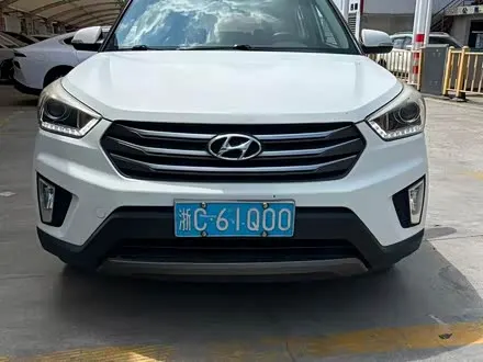 HYUNDAI IX25 2015