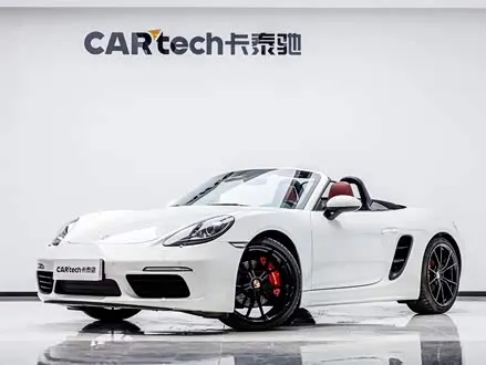 PORSCHE 718 2022