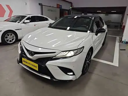 TOYOTA CAMRY 2019 — 50 400 км, Китай — под ключ — фото 1